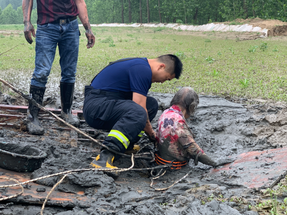  老牌劲旅深陷降级泥潭  